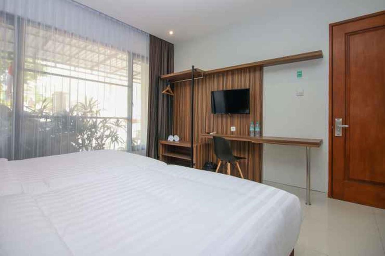 Kencana Residence Surabaya Exterior photo