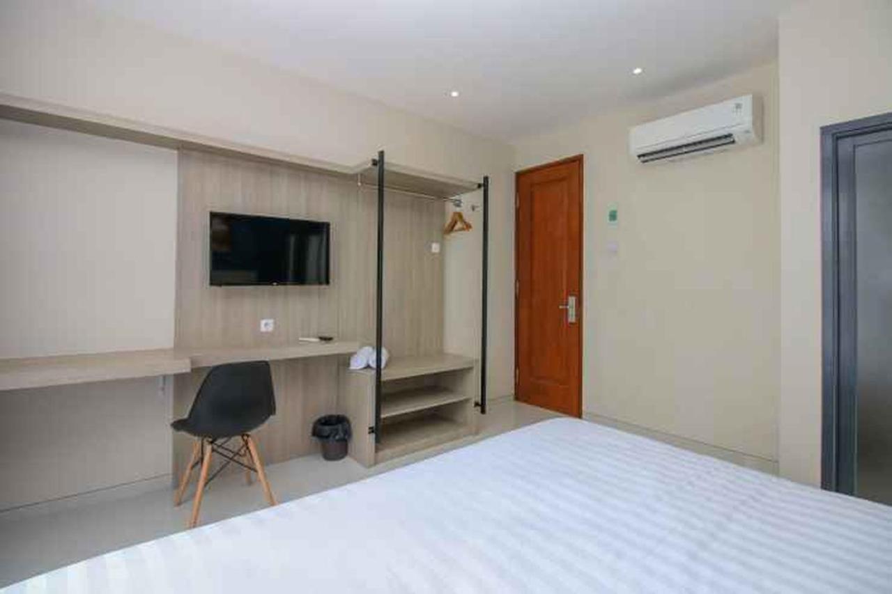 Kencana Residence Surabaya Exterior photo