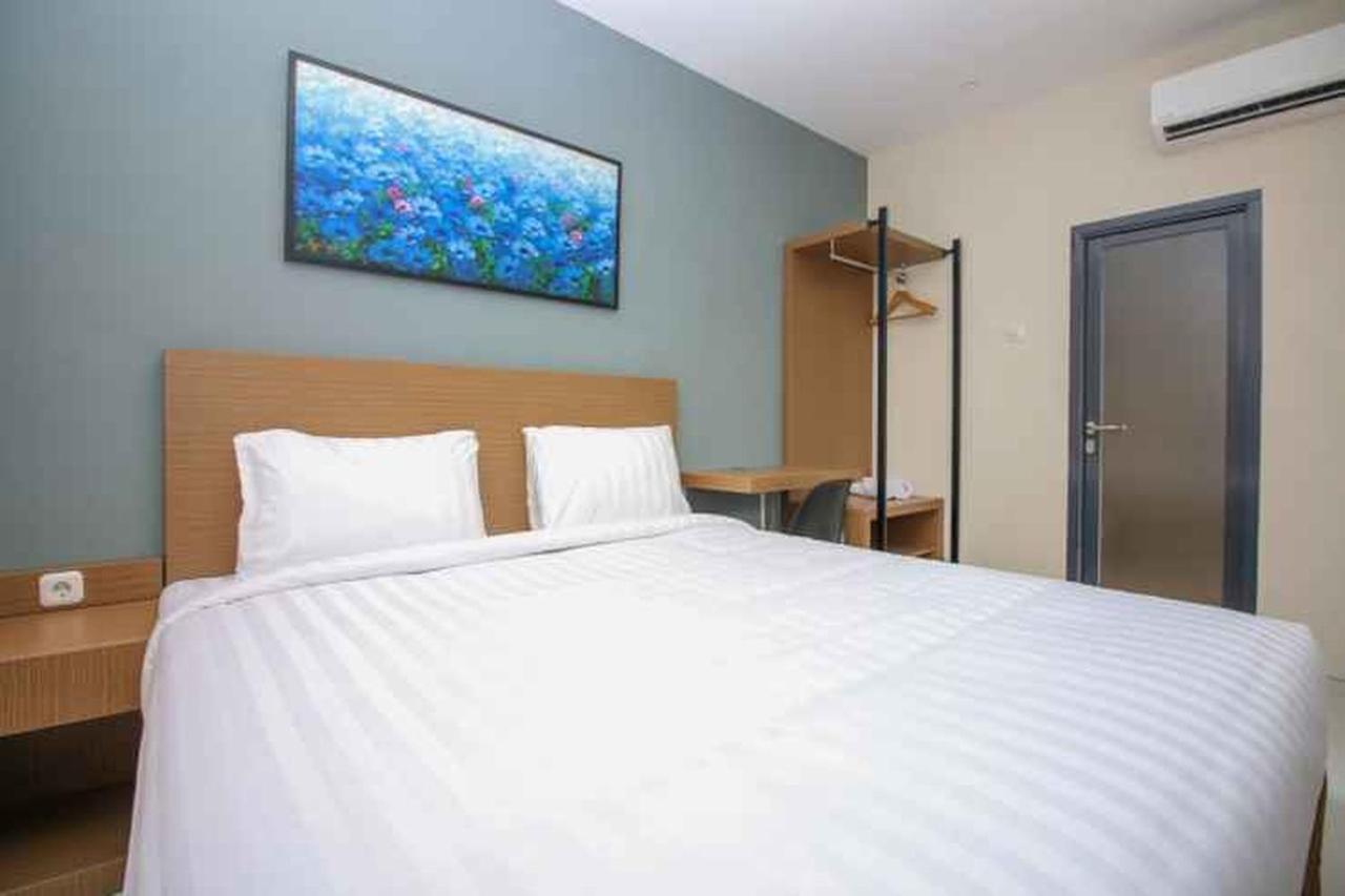 Kencana Residence Surabaya Exterior photo